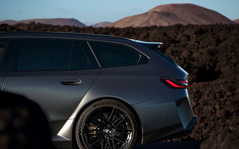 BMW M5 Touring Partial View