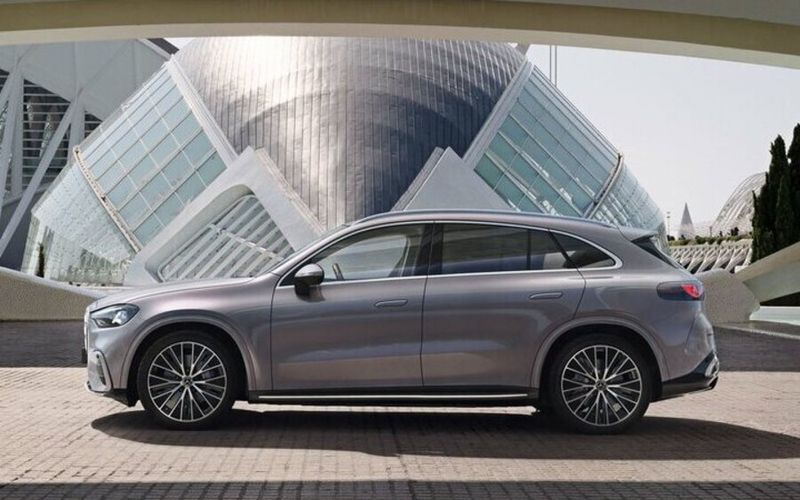 Mercedes-Benz GLC Electric Side