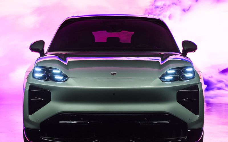 Porsche Cayenne Electric Front