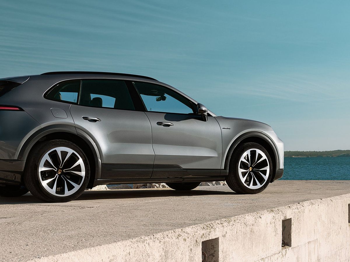 Porsche Cayenne Electric