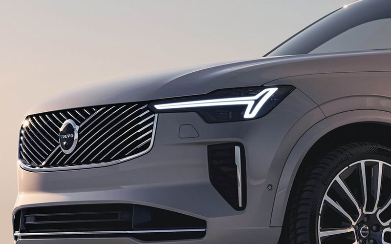 Volvo XC90 Grille