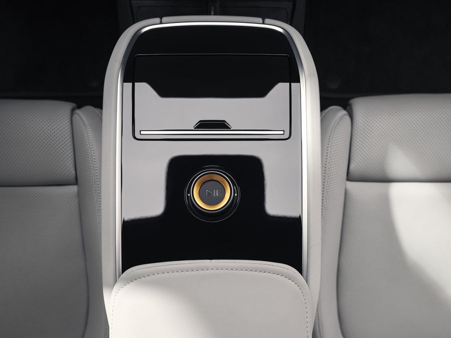 Polestar 5 Console
