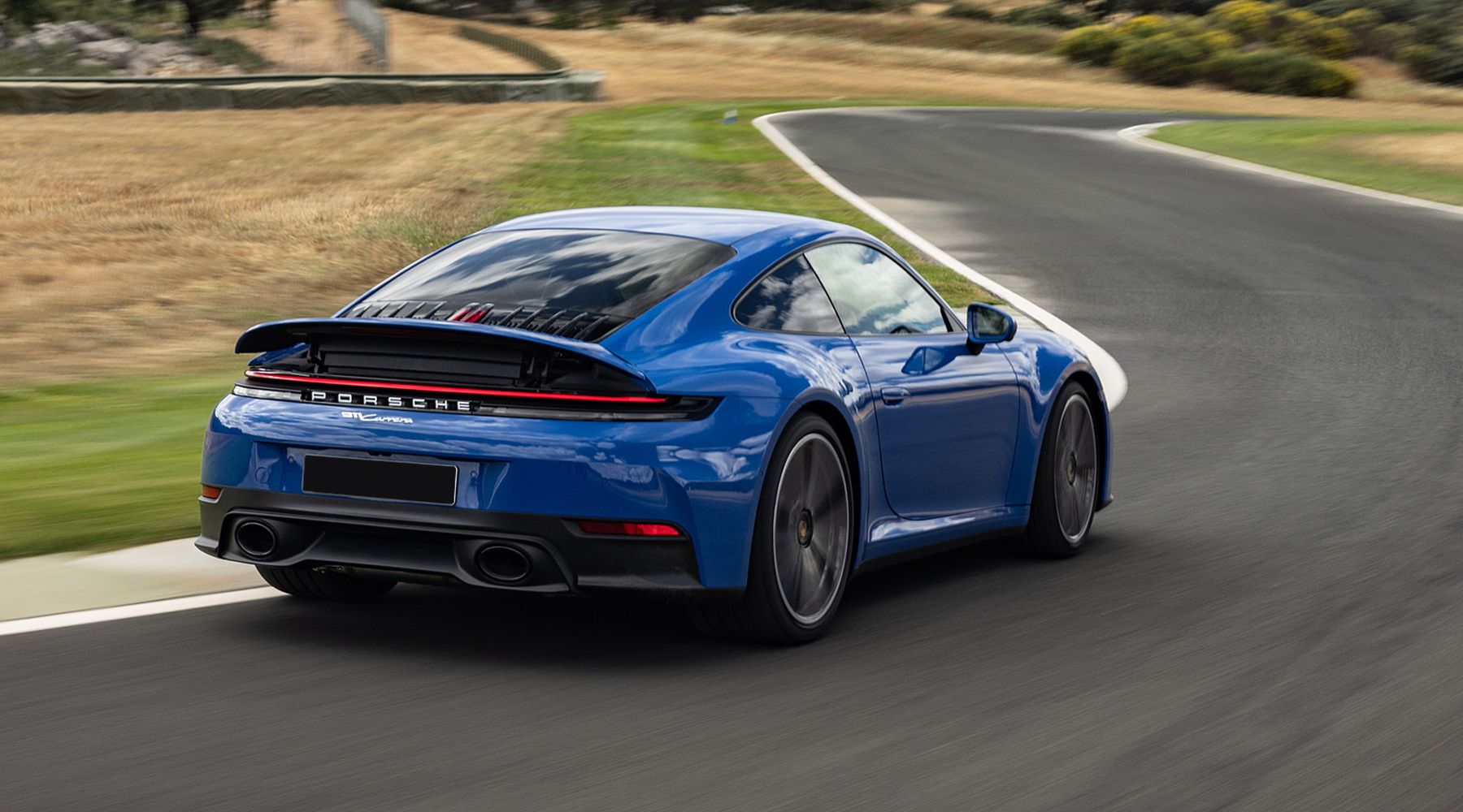 Porsche 911 Carrera Cornering