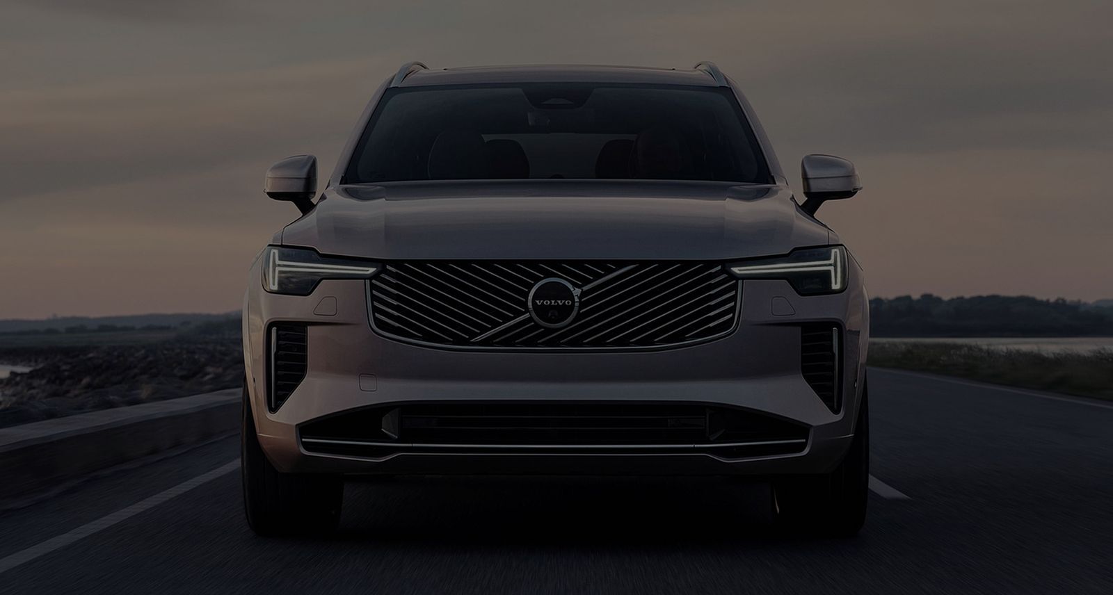 2.0 T8 PHEV Ultra Edition Dark 5dr AWD Geartronic