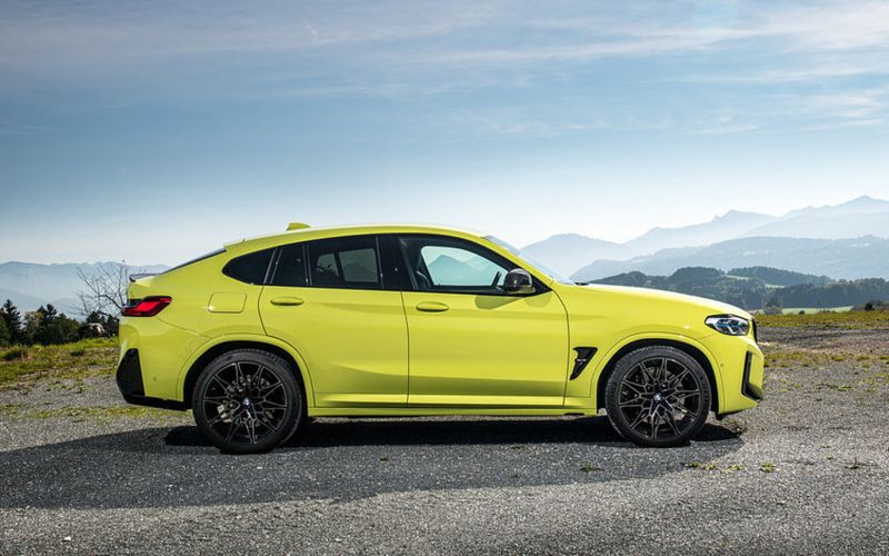 BMW X4 M Side Profile