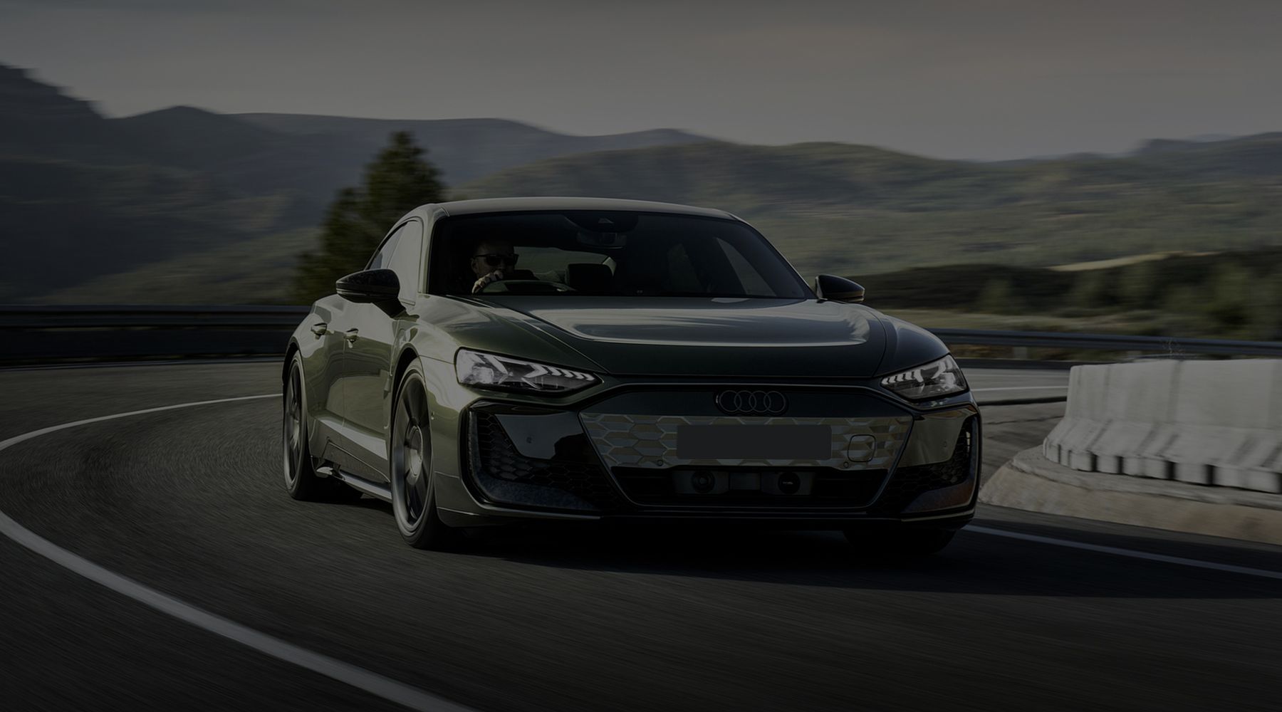 370kW 105kWh Quattro 4dr Auto [Tech Pack]