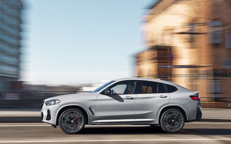 BMW X4 Side On