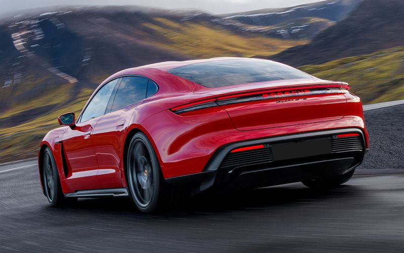 Porsche Taycan GTS rear