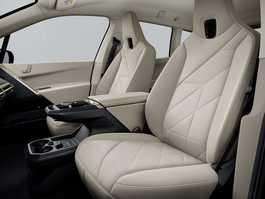 BMW iX