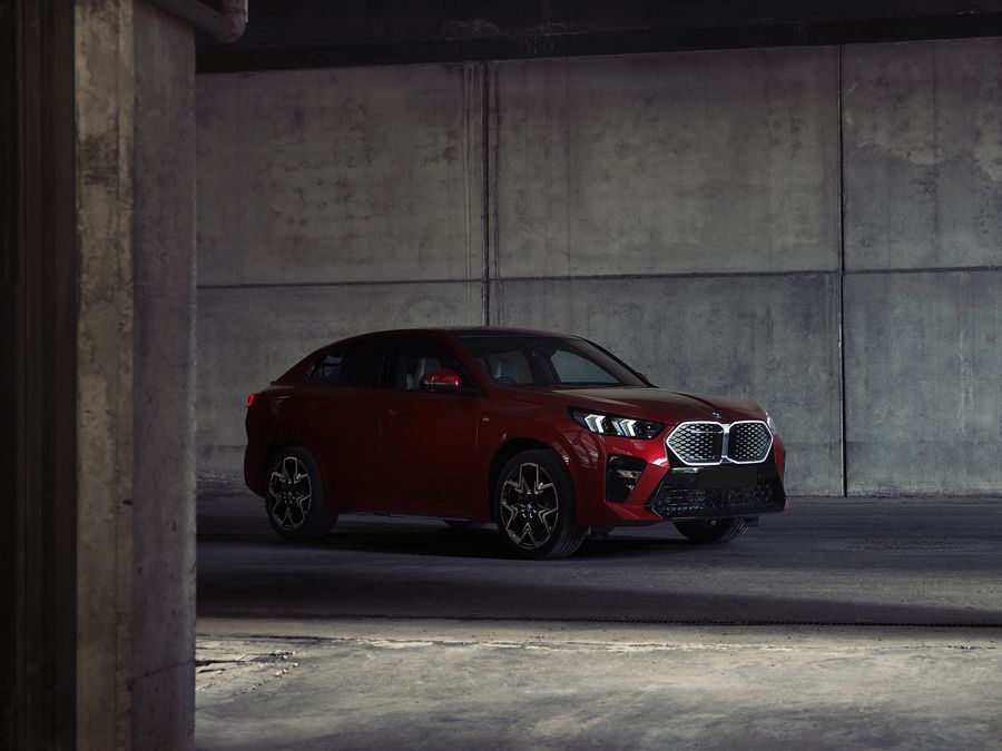 BMW iX2