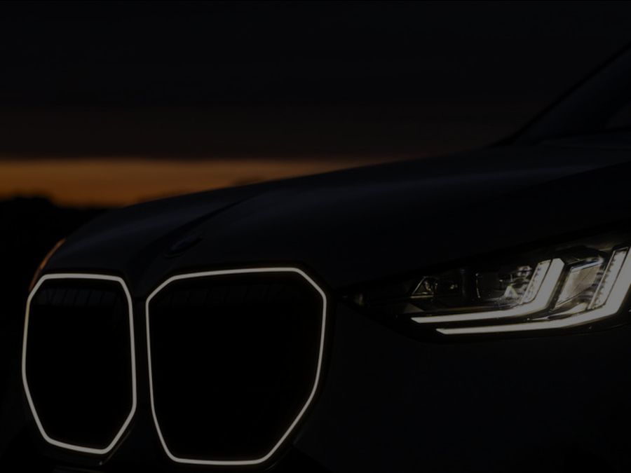 BMW X3 Iconic Glow Grille
